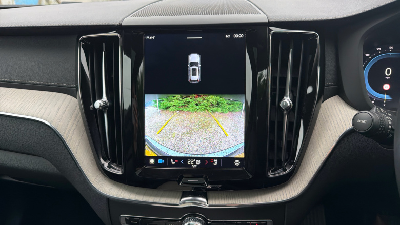 Volvo Xc60 2.0 T8 455 RC PHEV Inscription Pro 5dr AWD Auto Estate